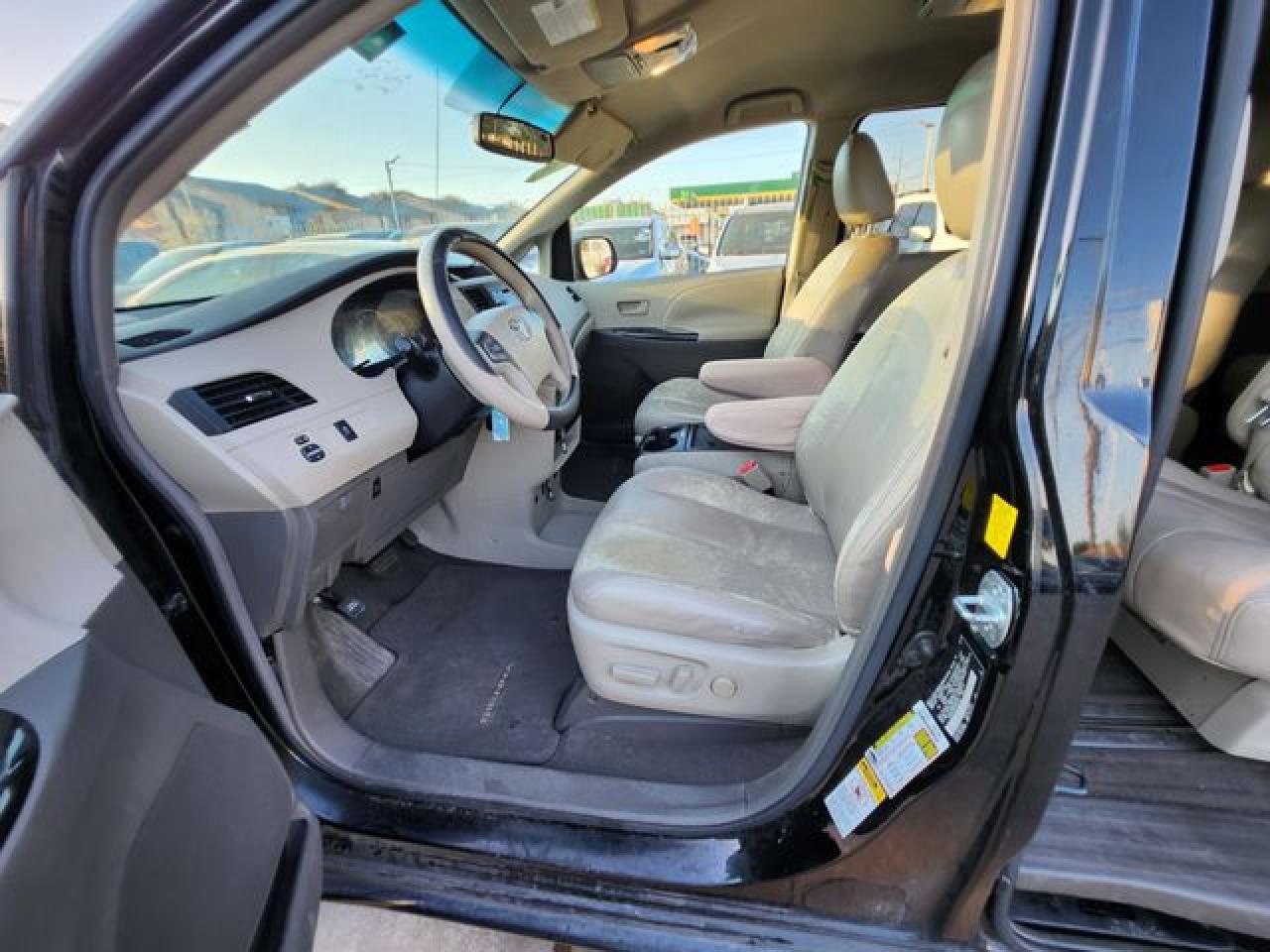 2011 Toyota Sienna Le VIN: 5TDKK3DC9BS024239 Lot: 61786512