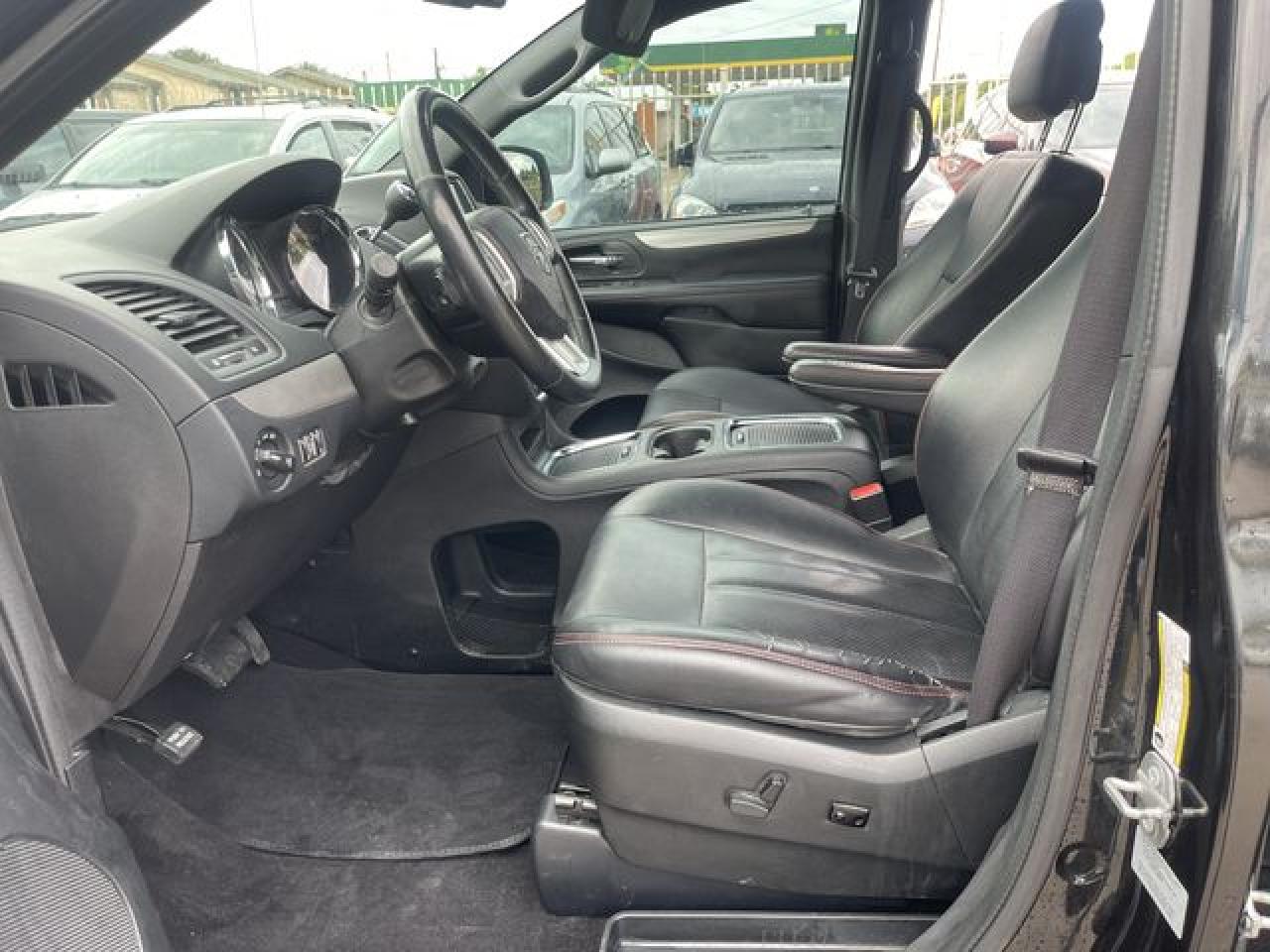 2017 Dodge Grand Caravan Gt VIN: 2C4RDGEG6HR545681 Lot: 61786132