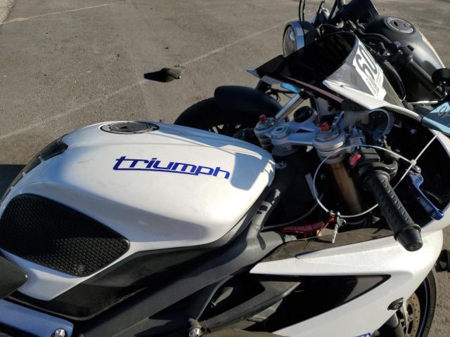 2014 TRIUMPH MOTORCYCLE DAYTONA675 SMTA01YK2EJ628113
