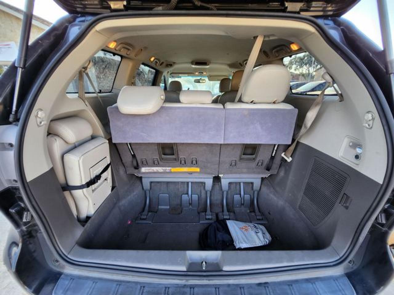 2011 Toyota Sienna Le VIN: 5TDKK3DC9BS024239 Lot: 61786512