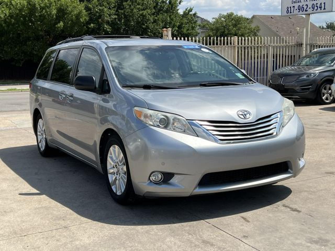 2011 Toyota Sienna Xle VIN: 5TDYK3DC9BS066744 Lot: 61786232