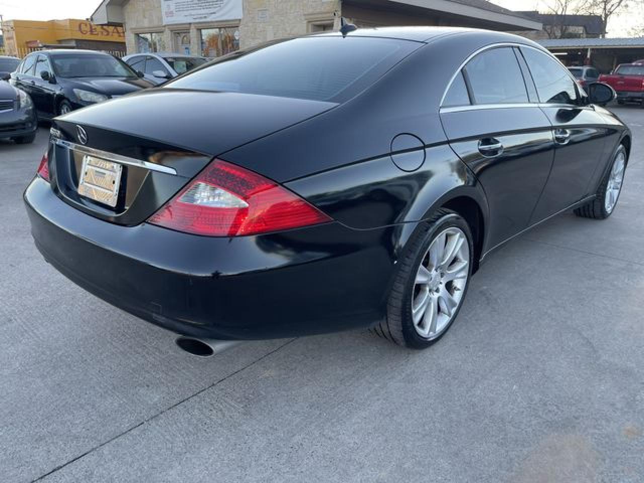 2008 Mercedes-Benz Cls 550 VIN: WDDDJ72X78A136915 Lot: 61785822