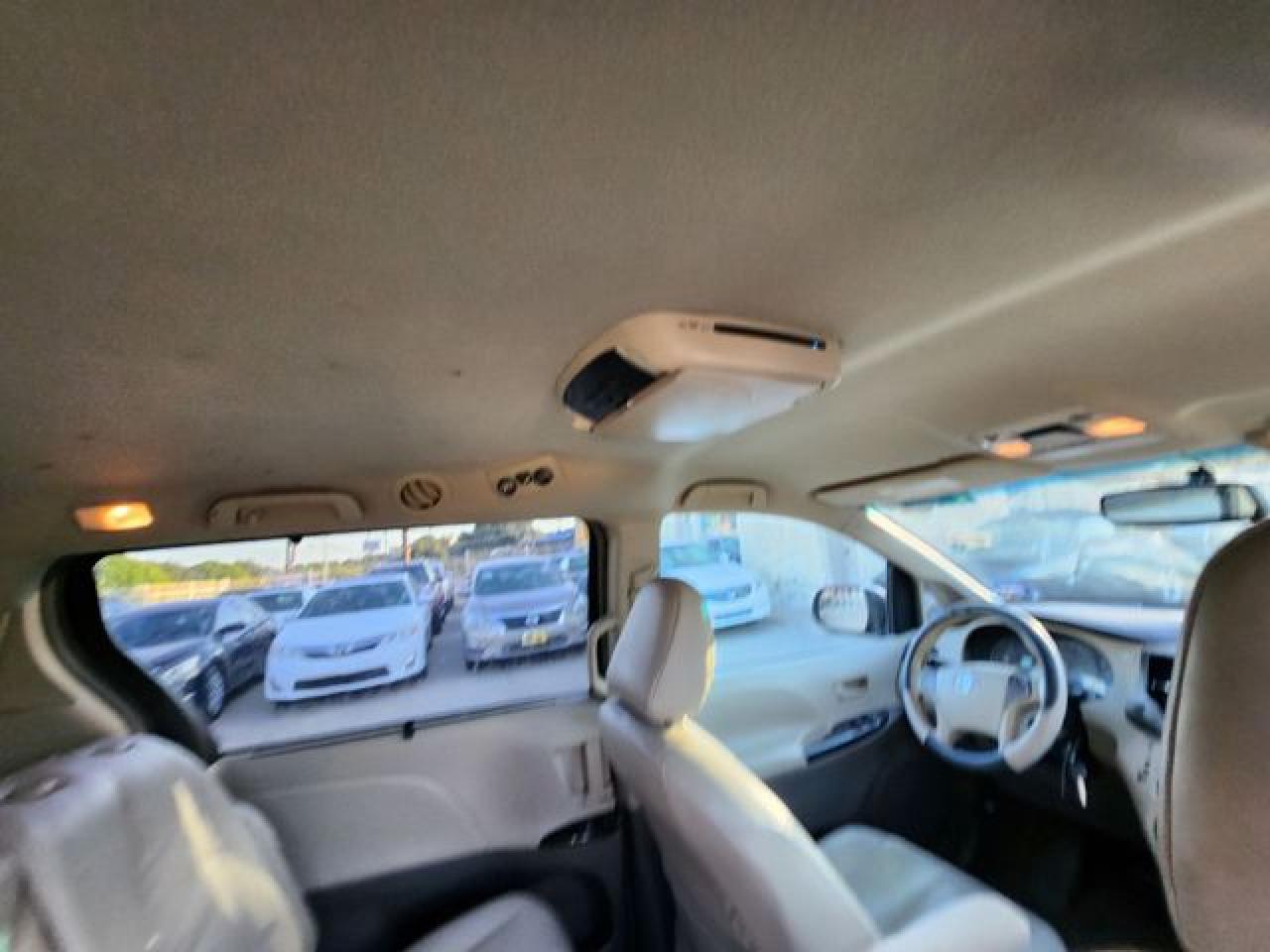 2011 Toyota Sienna Le VIN: 5TDKK3DC9BS024239 Lot: 61786512