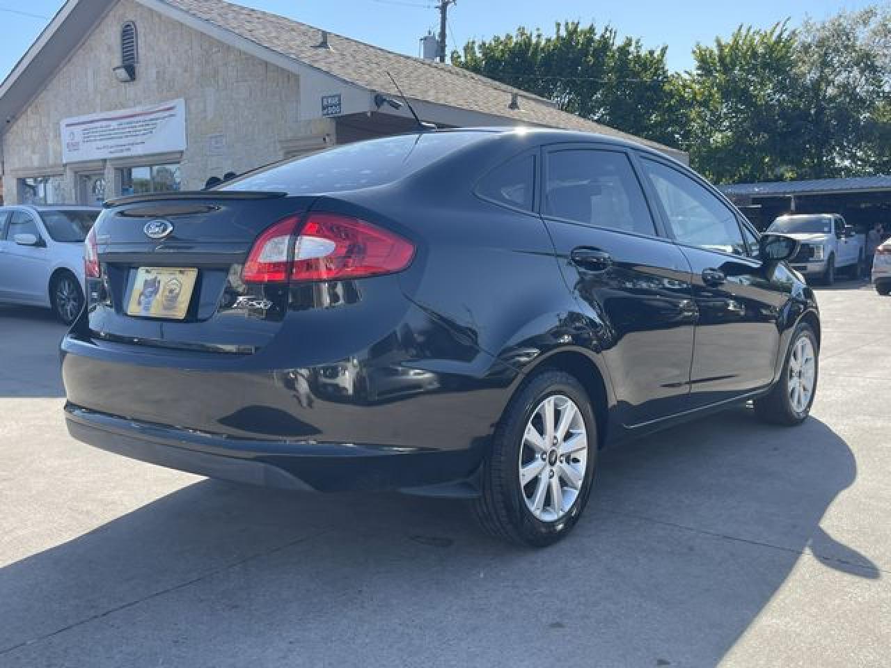 2011 Ford Fiesta Se VIN: 3FADP4BJ1BM151381 Lot: 61786542
