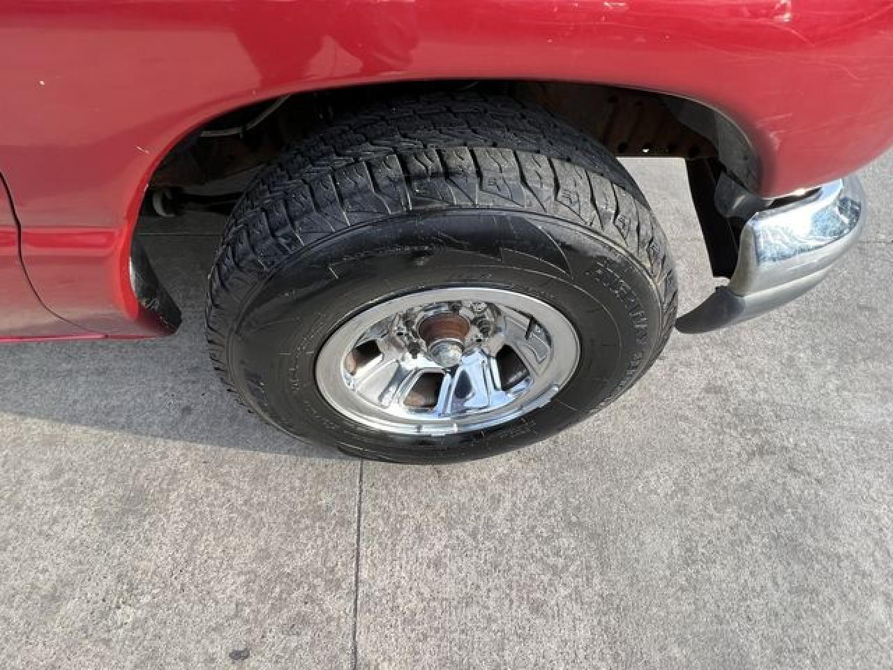 2002 Ford Econoline E150 Wagon VIN: 1FMRE11L92HB15171 Lot: 61786082