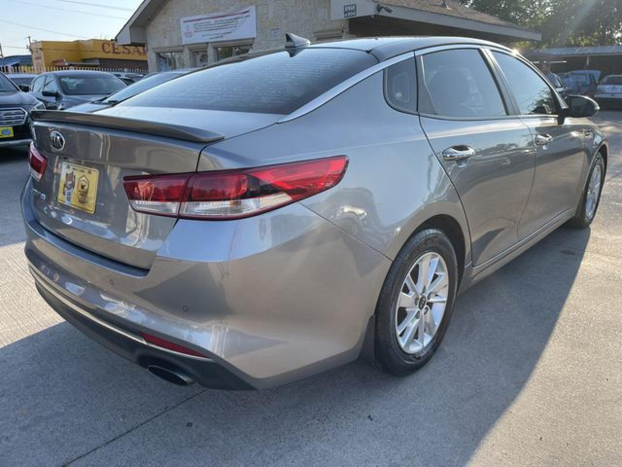 5XXGT4L31JG193309 2018 Kia Optima Lx