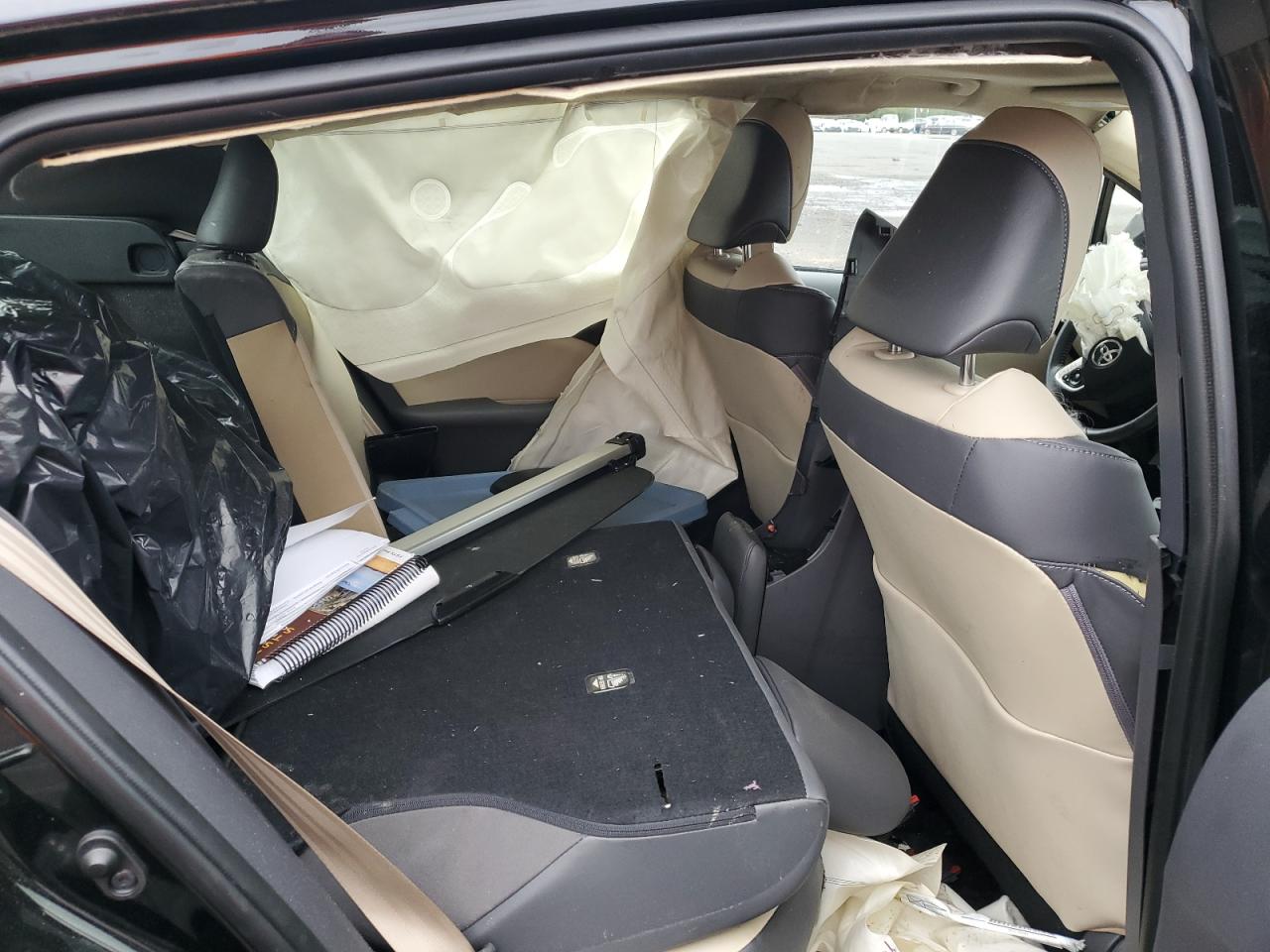 2018 Toyota Prius - Image 6