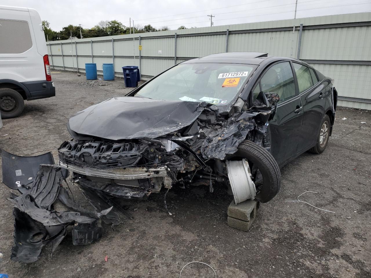 2018 Toyota Prius - Image 2