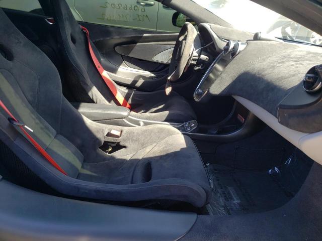 2017 MCLAREN AUTOMOTIVE 570S SBM13DAAXHW003188