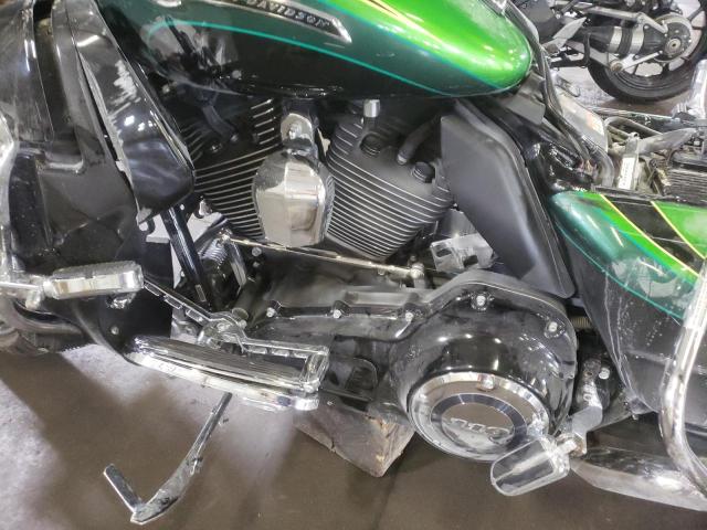 2011 HARLEY-DAVIDSON FLHXSE2 1HD1PZ816BB956669