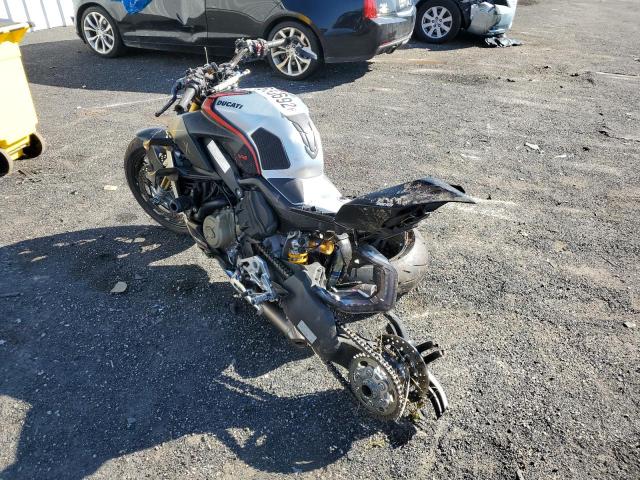 2022 DUCATI STREETFIGH ZDMFAKNW5NB007722