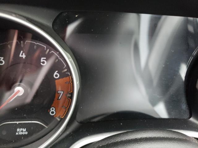 Фото: 3C4NJCBB7JT137542 - 8