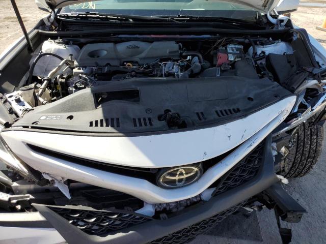 VIN: 4T1B11HK5JU134106 Auction: COPART Lot: 60965142 Location: FL - TAMPA SOUTH 4T1B11HK5JU134106 TOYOTA CAMRY 2018 WHITE Photo 7
