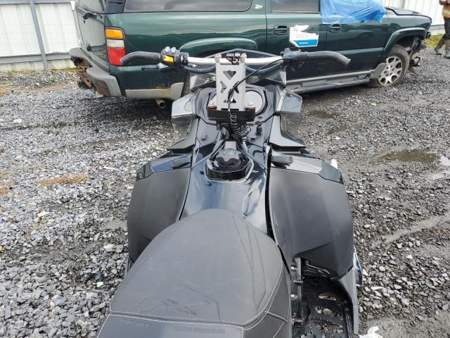 Ski Doo Renegade 2014