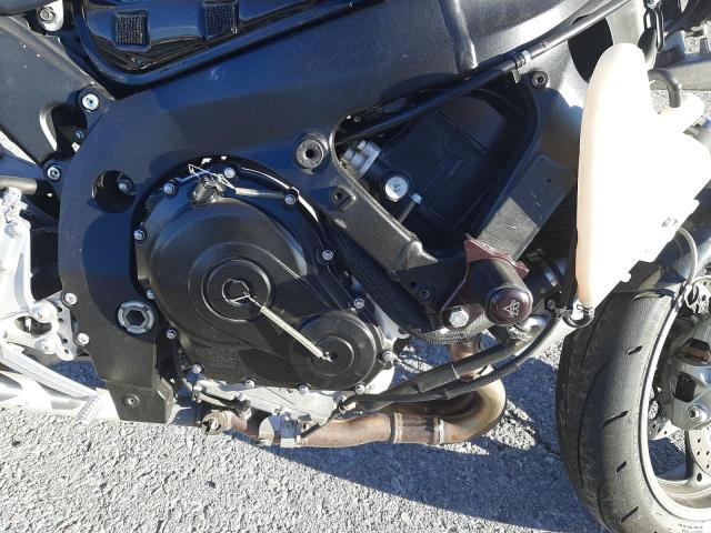2011 SUZUKI GSX750 - JS1GR7MA7B2104521