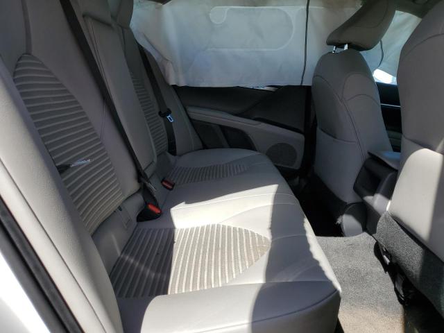 VIN: 4T1B11HK5JU134106 Auction: COPART Lot: 60965142 Location: FL - TAMPA SOUTH 4T1B11HK5JU134106 TOYOTA CAMRY 2018 WHITE Photo 6