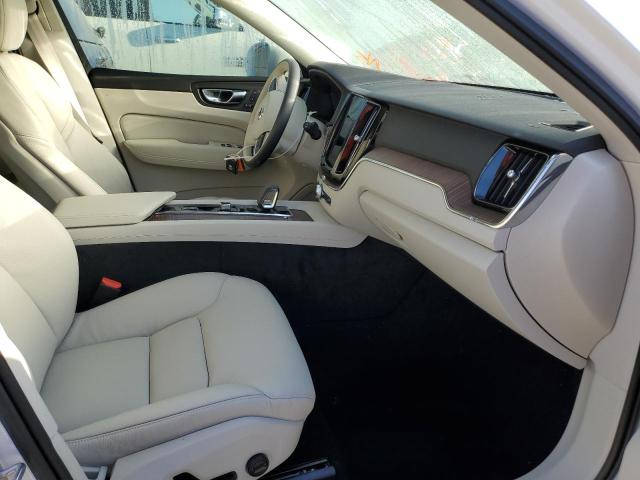 2022 VOLVO XC60 B5 MO YV4L12DK0N1002721