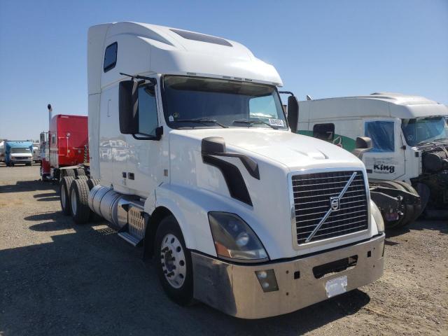 Salvage cars for sale from Copart Sacramento, CA: 2012 Volvo VN VNL