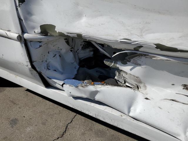 VIN: 1G1LD5546TY261822 Auction: COPART Lot: 61972892 Location: CA - SO SACRAMENTO VIN: 1G1LD5546TY261822 CHEVROLET CORSICA 1996 WHITE Photo 9