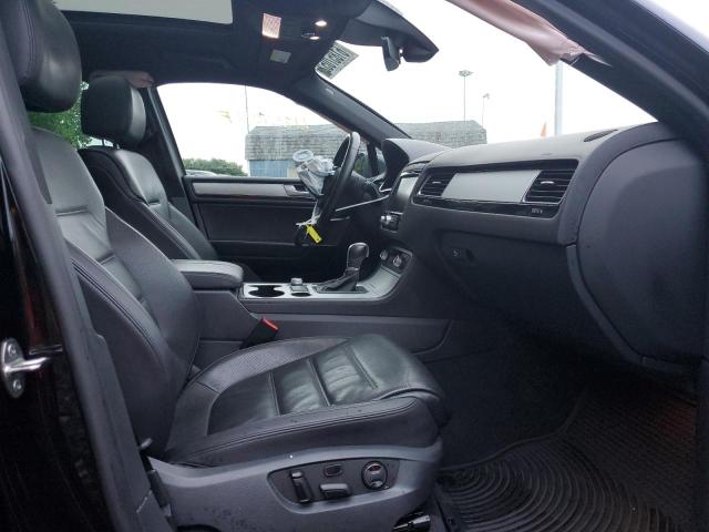 2017 VOLKSWAGEN TOUAREG WO WVGRF7BP6HD003493