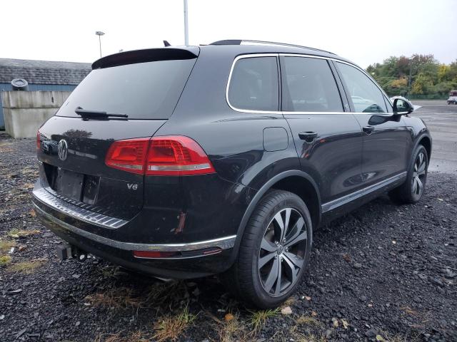 2017 VOLKSWAGEN TOUAREG WO WVGRF7BP6HD003493