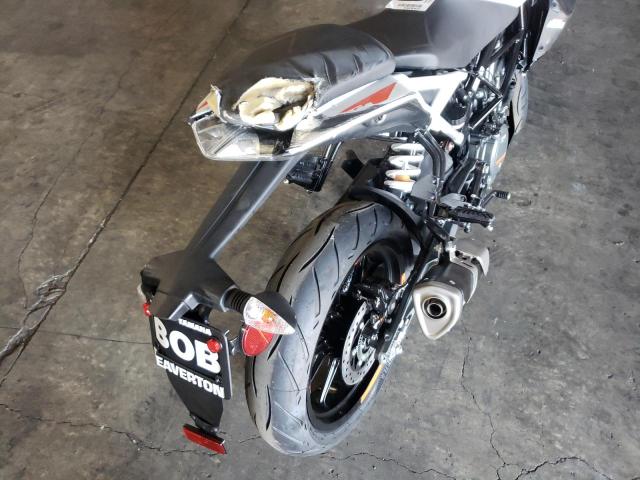 2022 KTM 390 DUKE MD2JPJ402NC252767