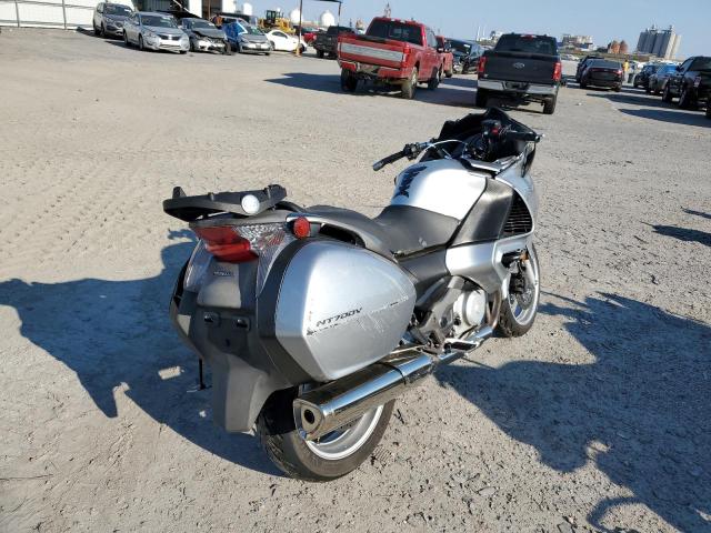 2010 HONDA NT700 V VTMRC5229AE000389