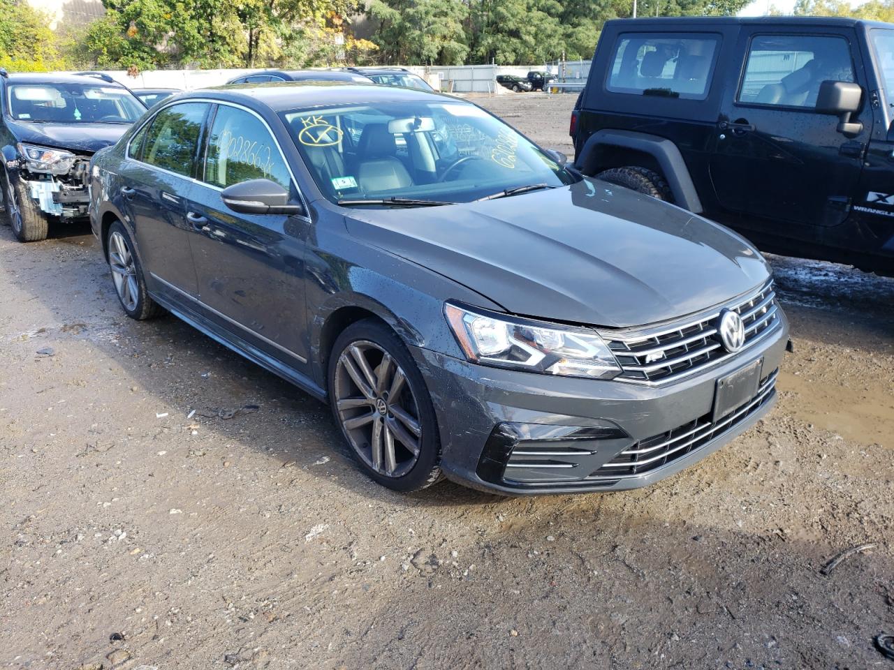 1VWDT7A33HC082758