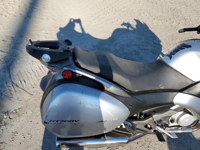 2010 HONDA NT700 V VTMRC5229AE000389