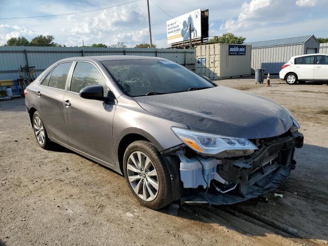 Salvage cars for sale from Copart Wichita, KS: 2017 Toyota Camry XSE