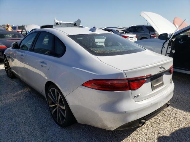 2016 JAGUAR XF S SAJBG4BV5GCY16121