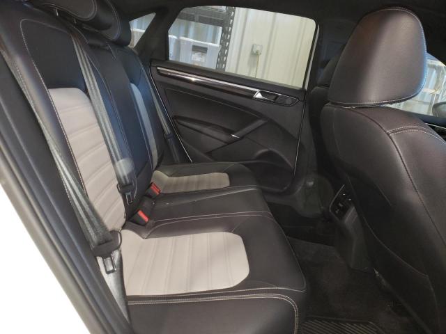 2018 VOLKSWAGEN PASSAT GT 1VWJM7A33JC034702