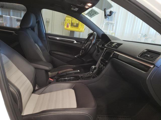 2018 VOLKSWAGEN PASSAT GT 1VWJM7A33JC034702