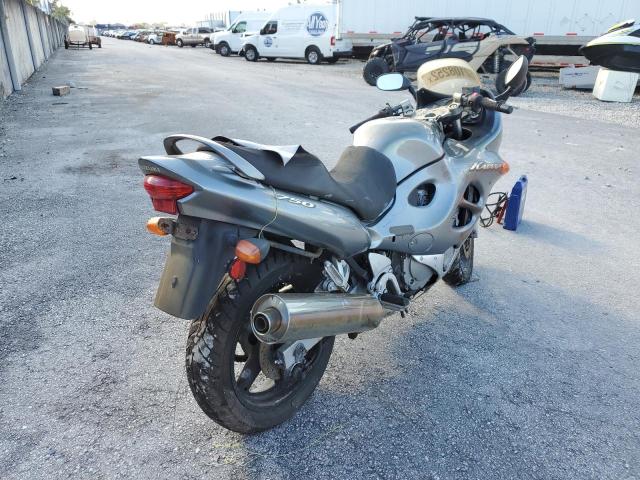 2005 SUZUKI GSX750 F JS1GR7GA852100574