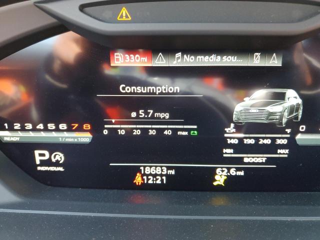 2021 AUDI S8 WAU8SBF86MN011158