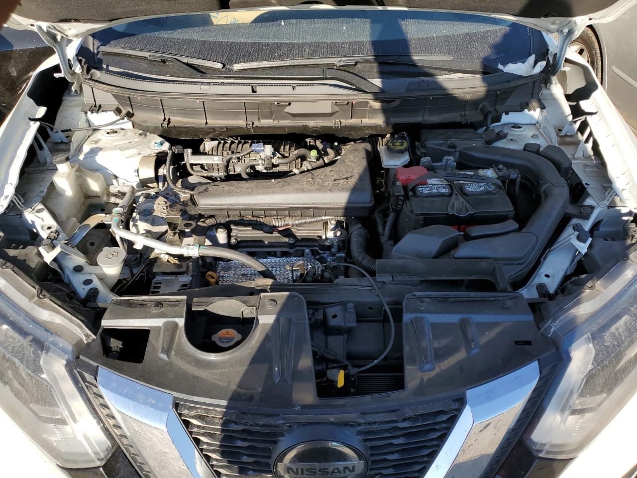 KNMAT2MT9JP608992 NISSAN ROGUE 2018