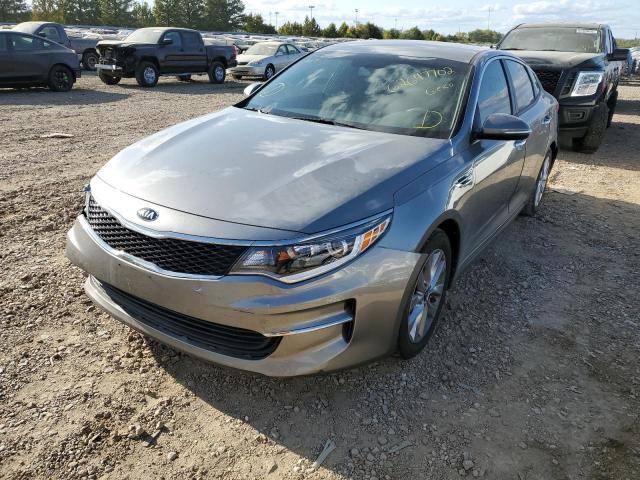 VIN: 5XXGT4L35JG272613 Auction: COPART Lot: 62647702 Location: MO - ST. LOUIS 5XXGT4L35JG272613 KIA OPTIMA 2018 GRAY Photo 2