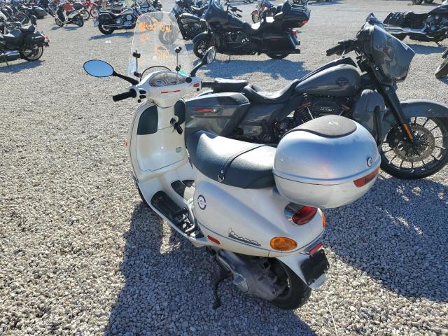 2001 VESPA M198F ZAPM198F715003959