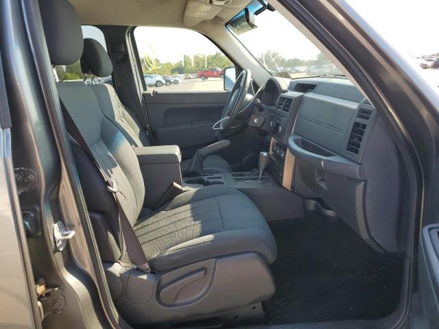 1C4PJMAK3CW141293 Jeep Liberty Sport