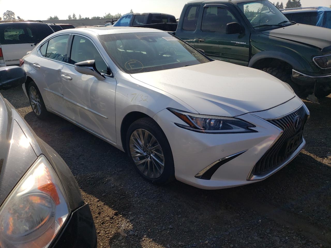 58AE21B18LU005492 LEXUS ES 300H LU 2020