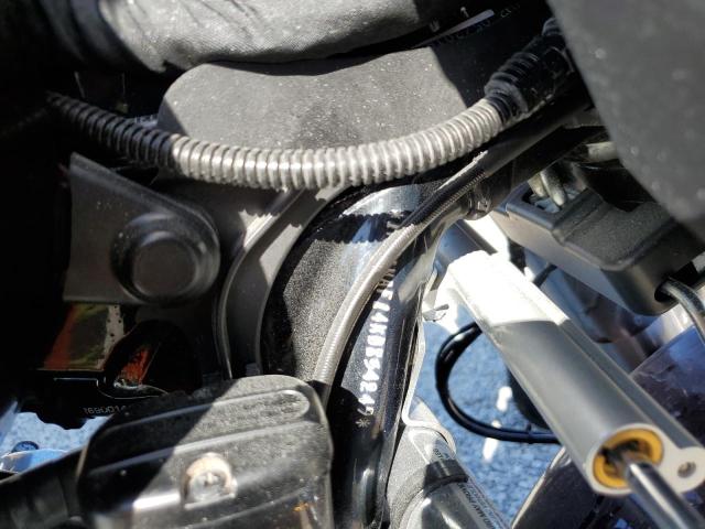 2019 HARLEY-DAVIDSON FLHTCUTG 1HD1MAF14KB854249