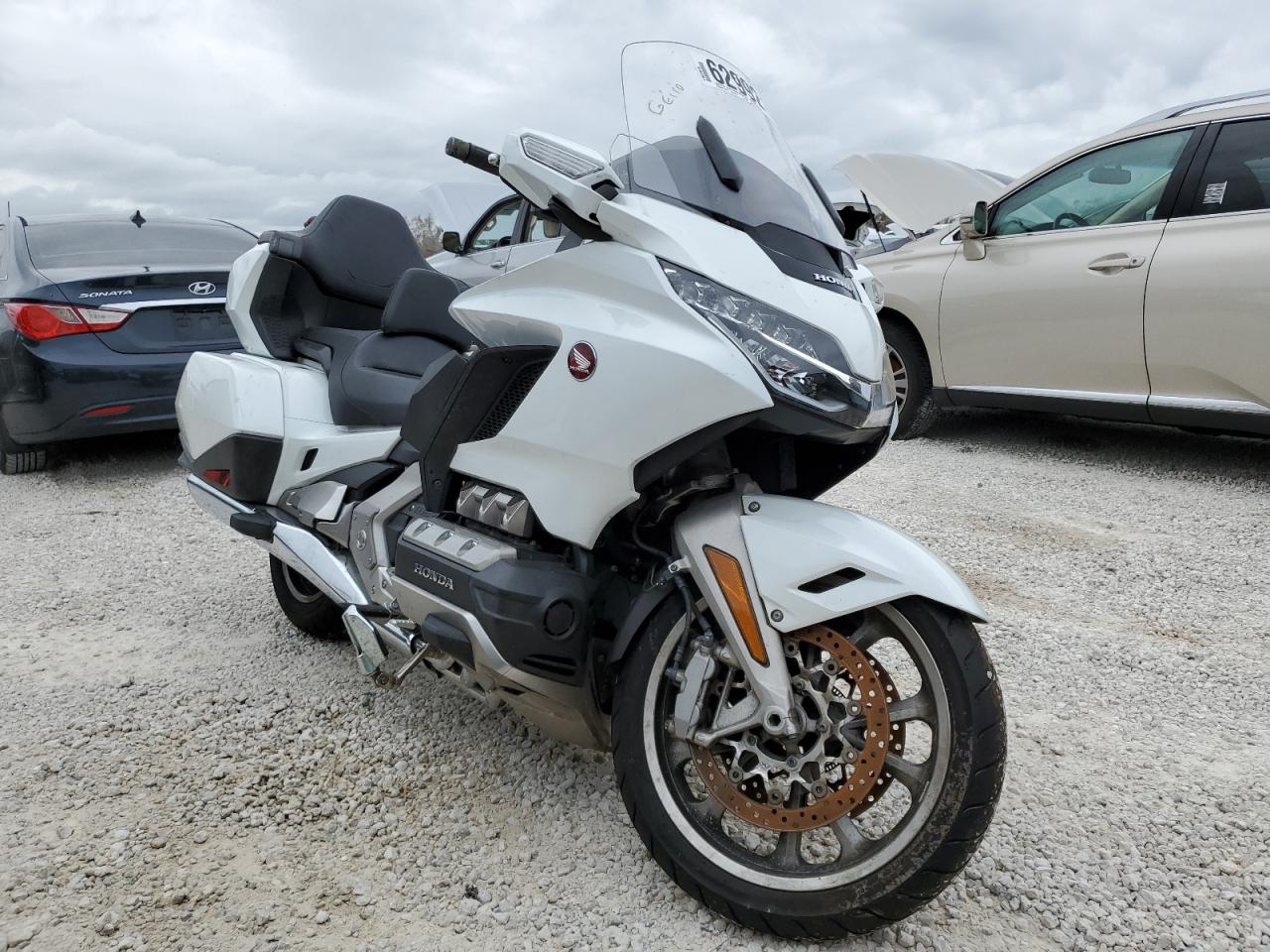 JH2SC7955JK001231 HONDA GL1800 D 2018