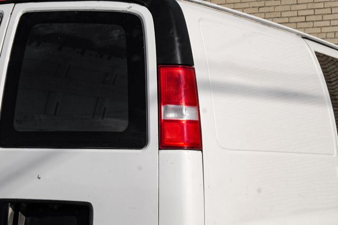 2021 Chevrolet Express G2500 VIN: 1GCWGAF77M1239142 Lot: 62961722