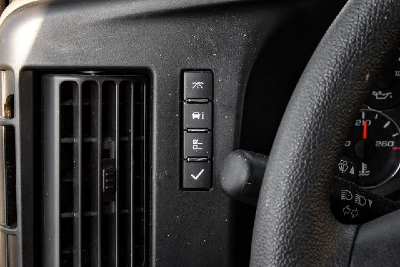 2021 Chevrolet Express G2500 VIN: 1GCWGAF77M1239142 Lot: 62961722