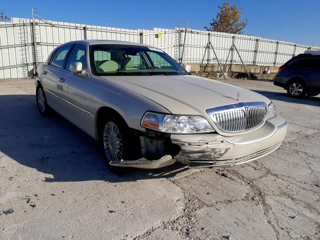 2007 Lincoln Town Car Signature Limited