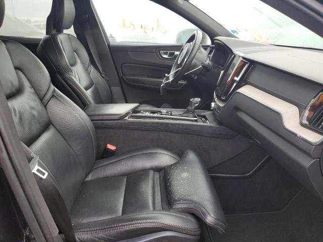 2018 VOLVO XC60 T6 IN YV4A22RL3J1064999