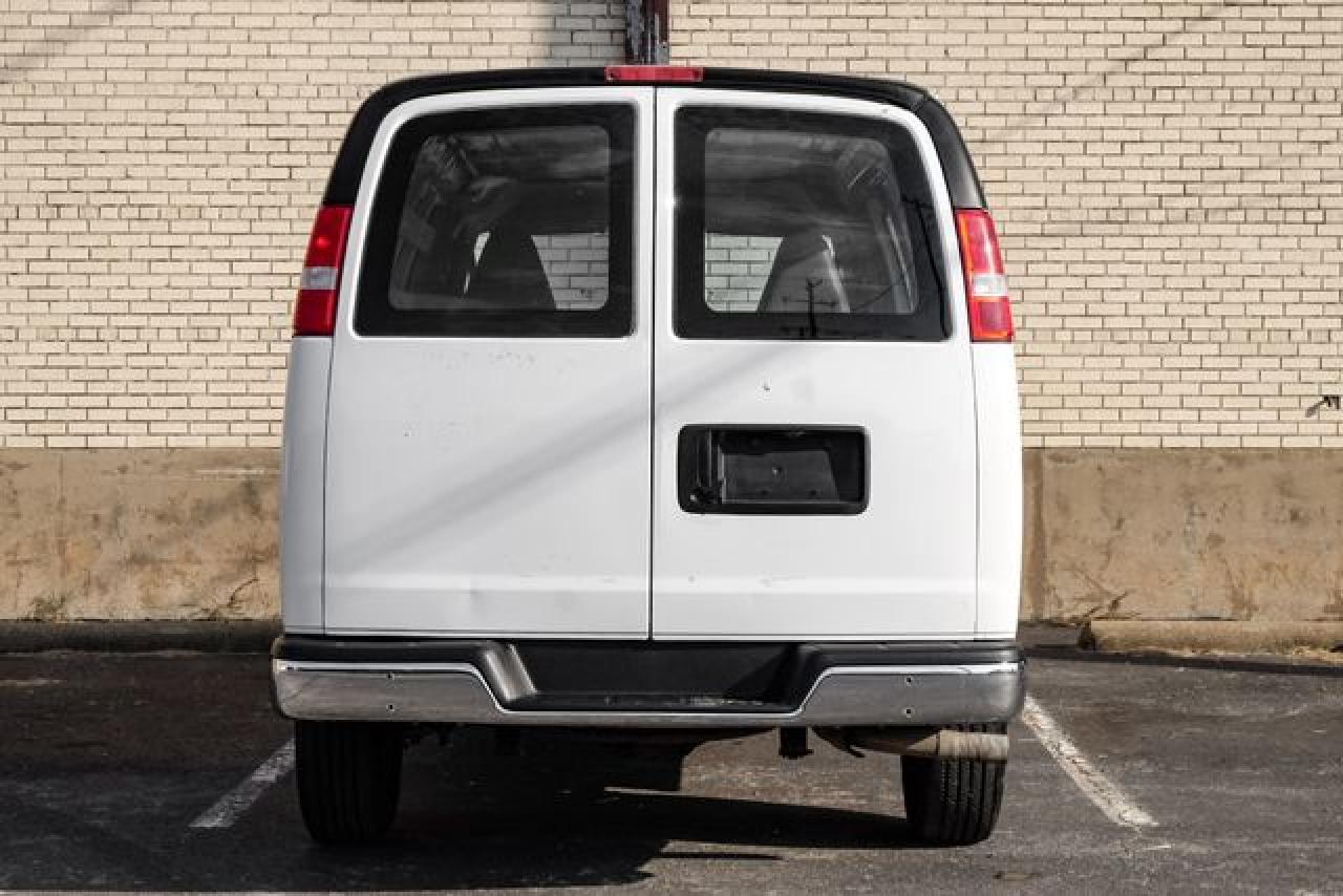 2021 Chevrolet Express G2500 VIN: 1GCWGAF77M1239142 Lot: 62961722