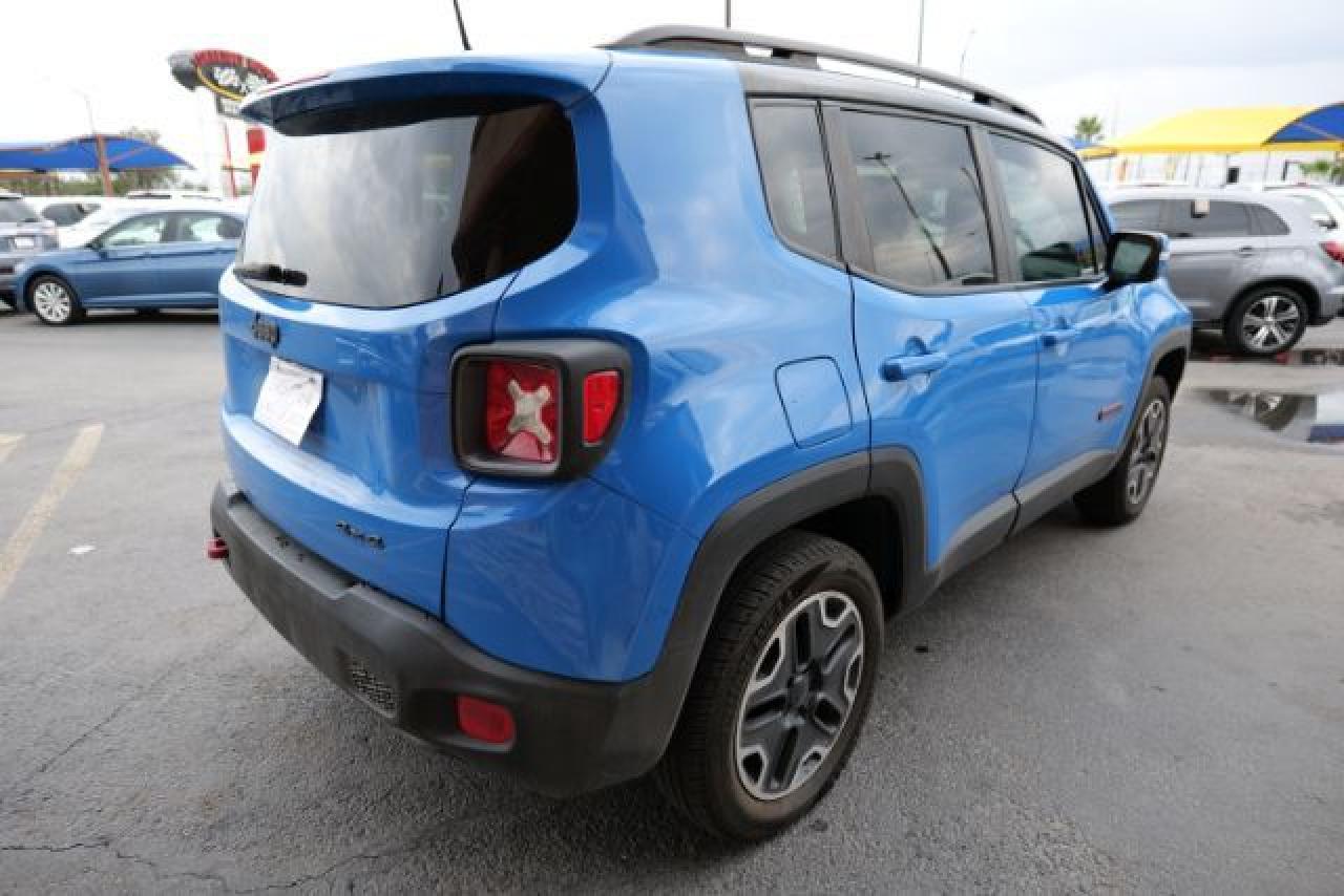 ZACCJBCTXFPB37297 2015 Jeep Renegade Trailhawk