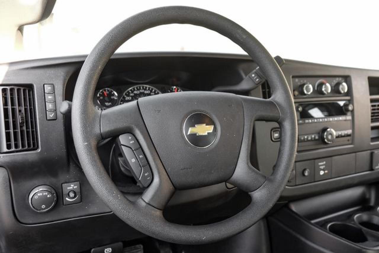 2021 Chevrolet Express G2500 VIN: 1GCWGAF77M1239142 Lot: 62961722