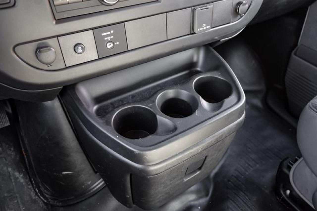 2021 Chevrolet Express G2500 VIN: 1GCWGAF77M1239142 Lot: 62961722